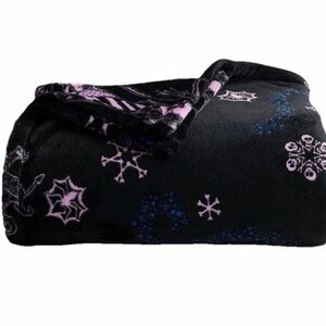 The Big One Disney’s Nightmare Before Christmas Supersoft Plush Throw 5’x6’